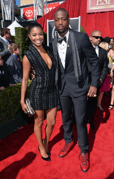 NBA季后赛球员表现数据分析（NBA季后赛球员表现数据深度解析）